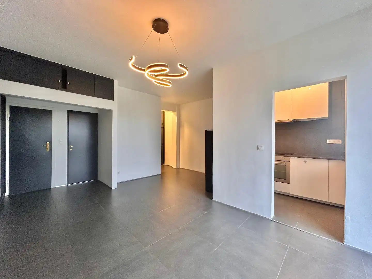 GEMEUBELDE Studio te huur  foto 6