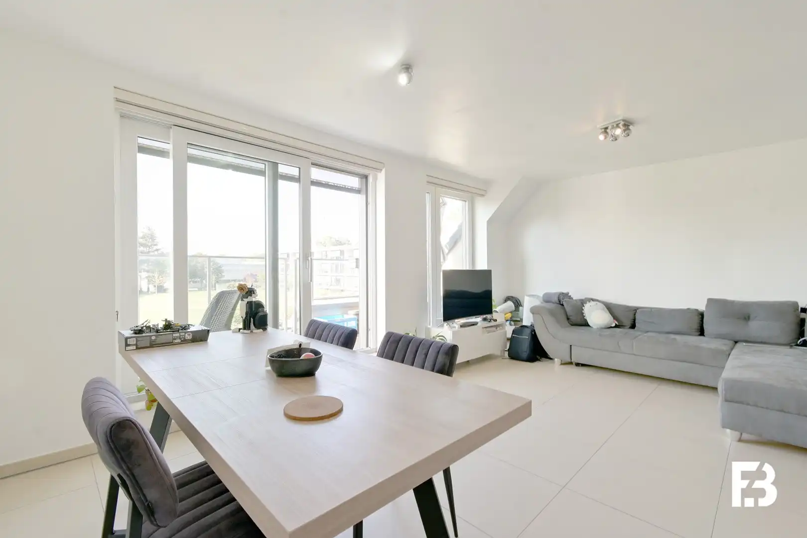 Ruime duplex met terras en vrij uitzicht in Zwijnaarde foto 3