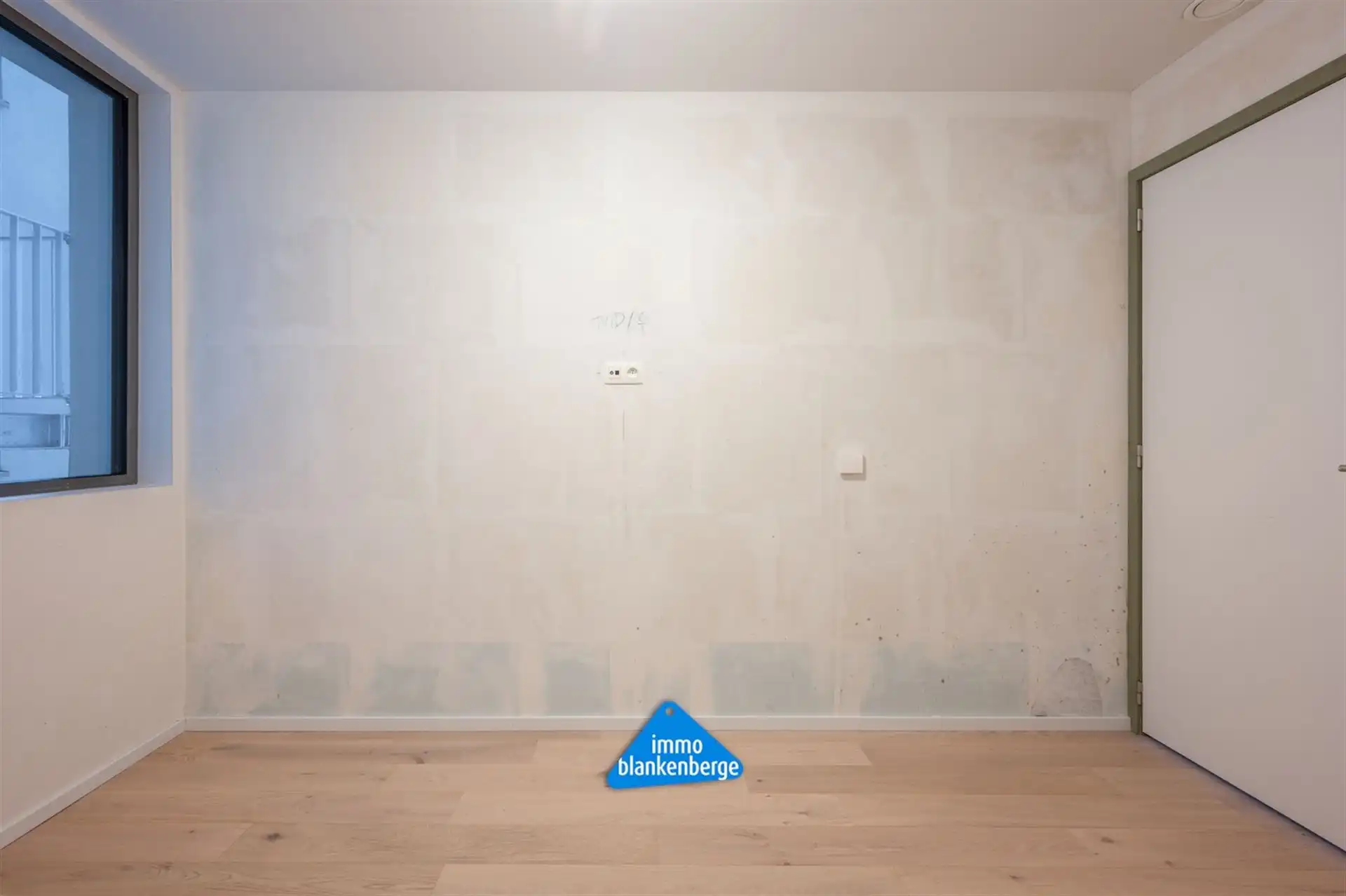 Appartement te koop op topligging aan de Zeedijk met prachtig zicht op de Pier van Blankenberge foto 11