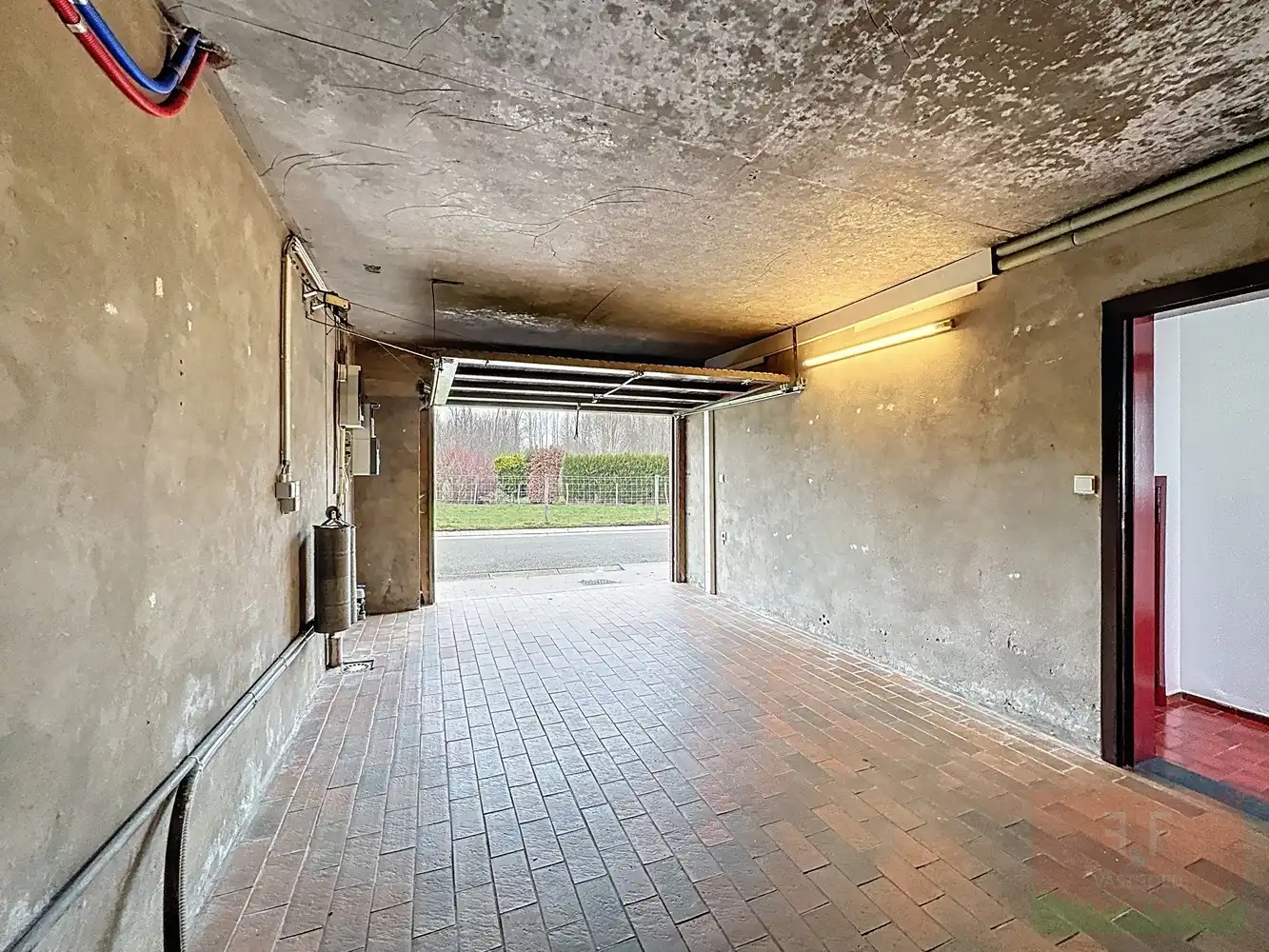 Karaktervolle gezinswoning met 3 slaapkamers en garage in het groene Aaigem foto 17