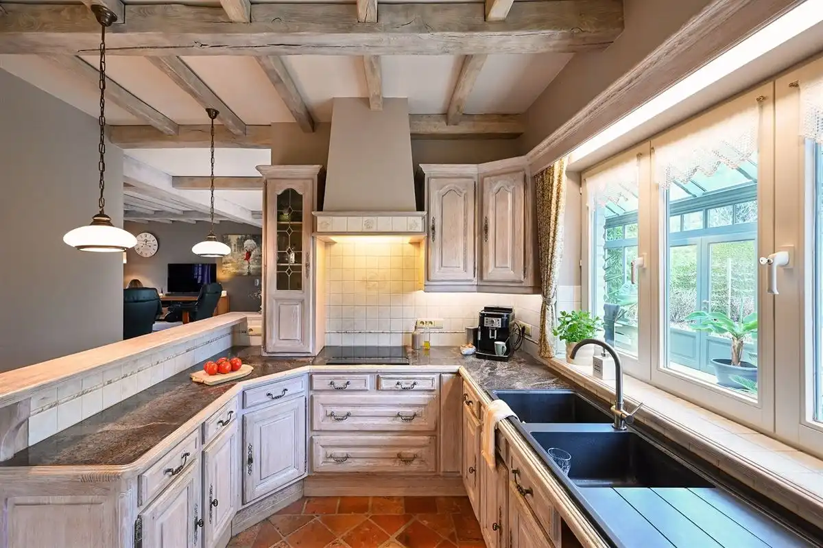 Instapklare villa met zwemvijver foto 9