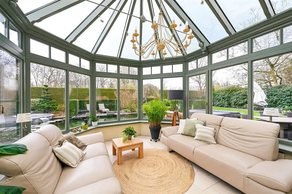 Instapklare villa met zwemvijver foto 9