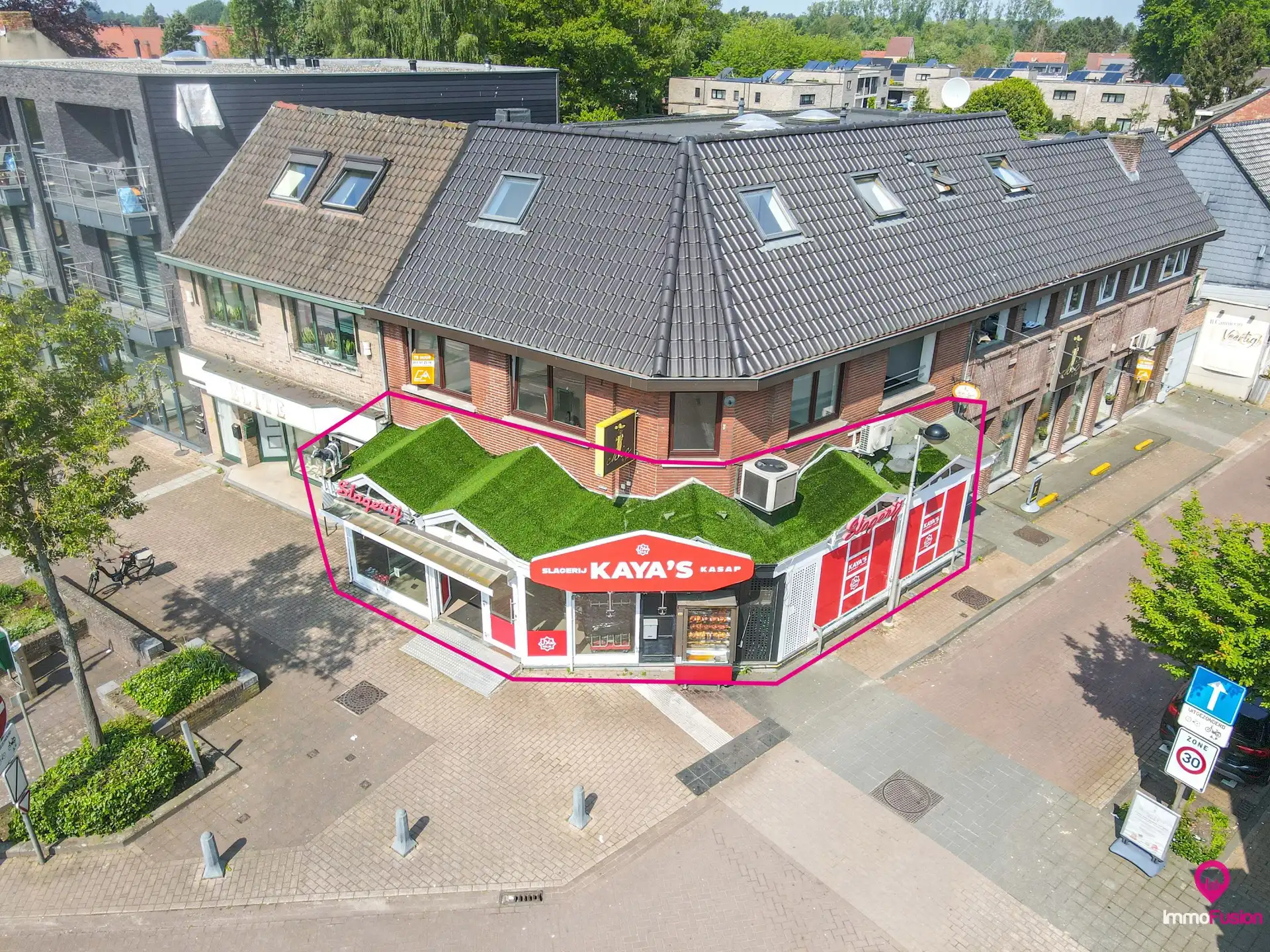 Mooi handelspand op zichtlocatie in het centrum van Heusden! foto 2
