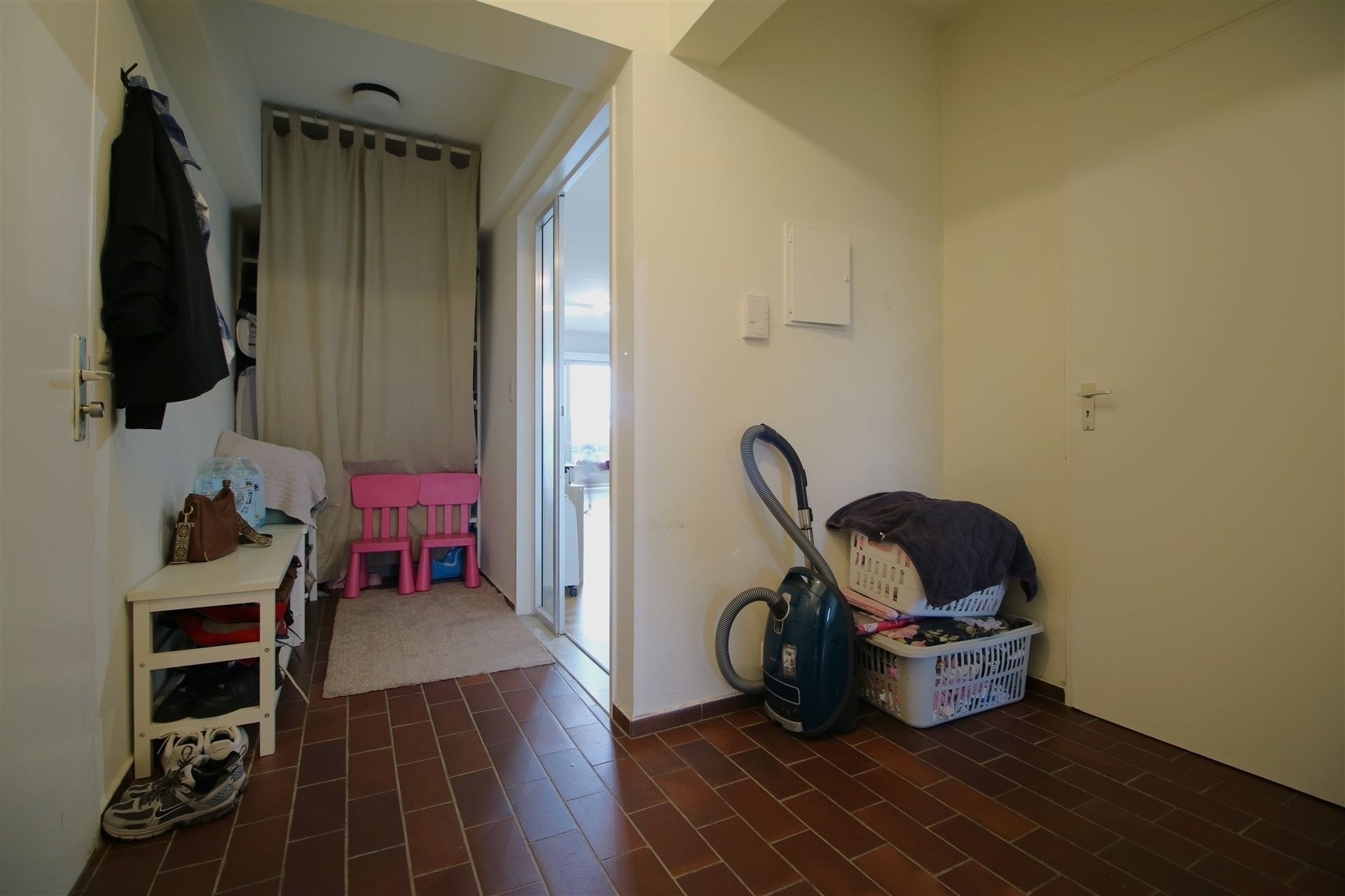 Ruim appt 2 slpk, terras en parking foto 9