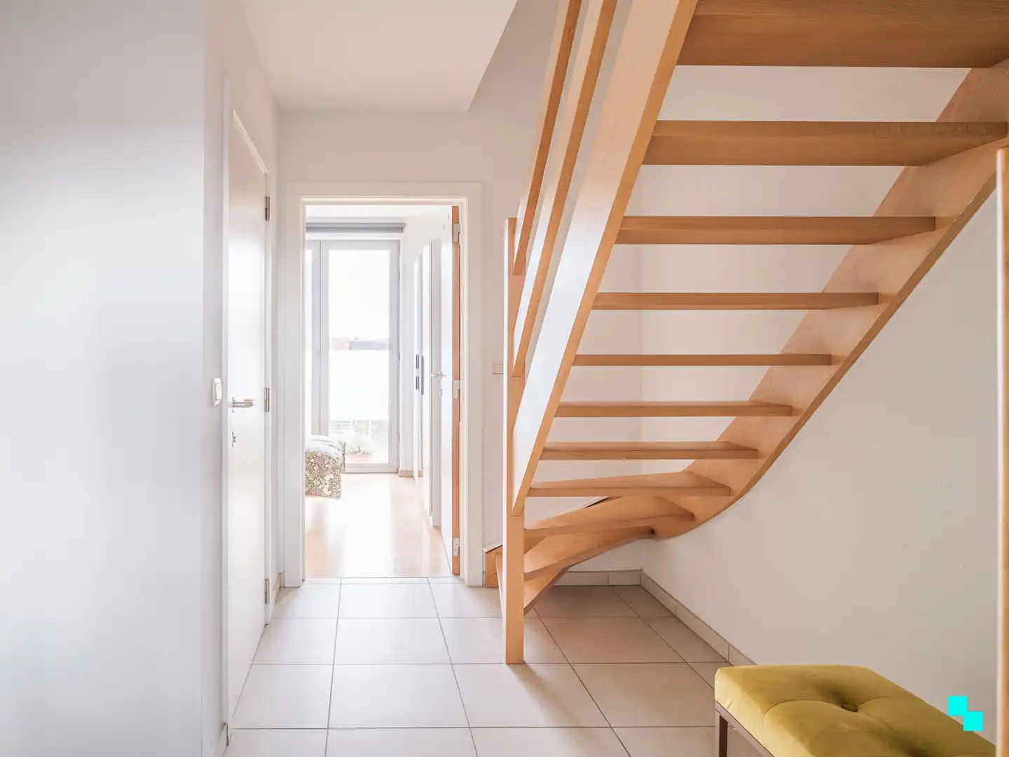 Lichtrijk duplexappartement met drie slaapkamers aan de rand van Gent foto 13