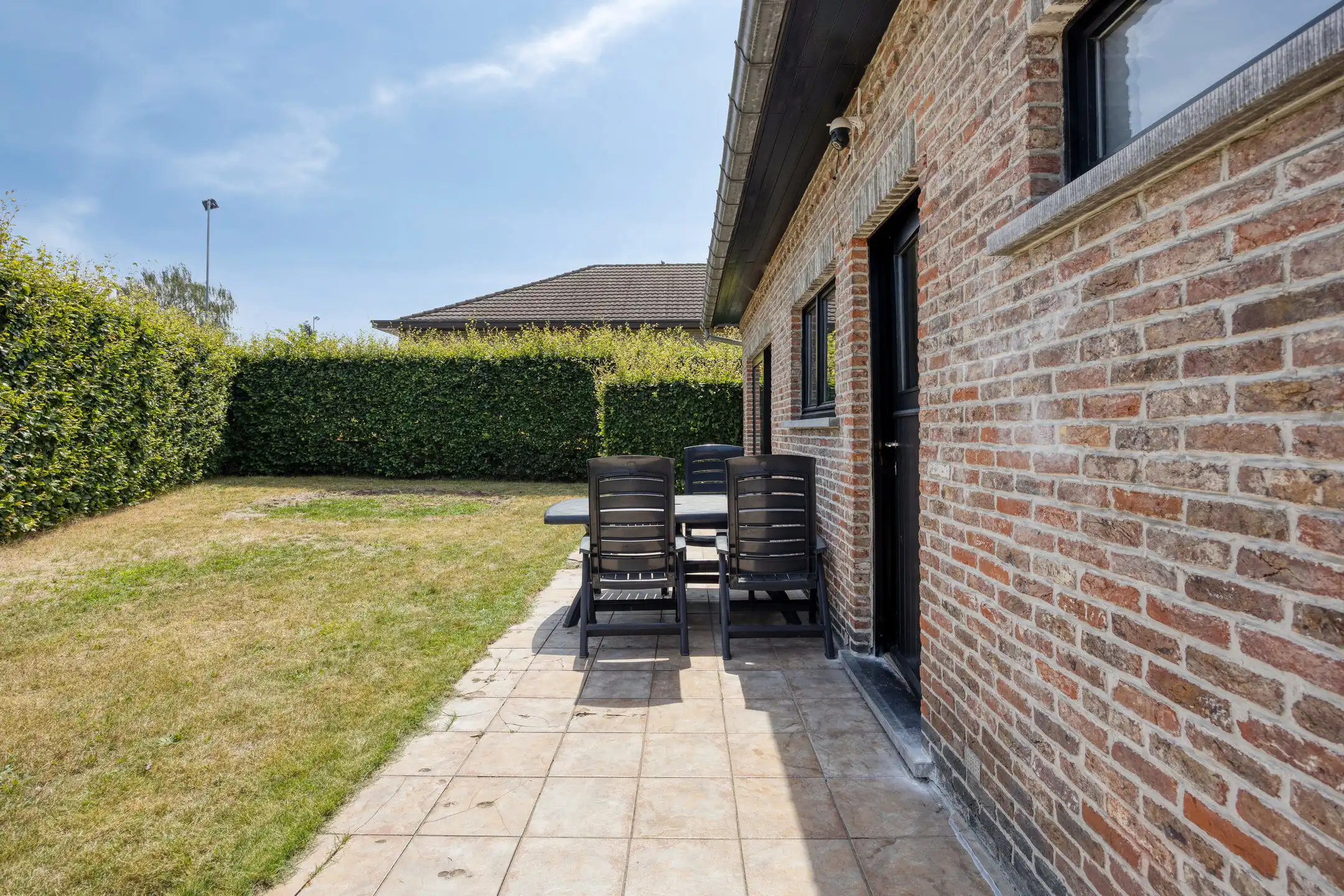 Ruime vrijstaande woning met potentieel foto 25