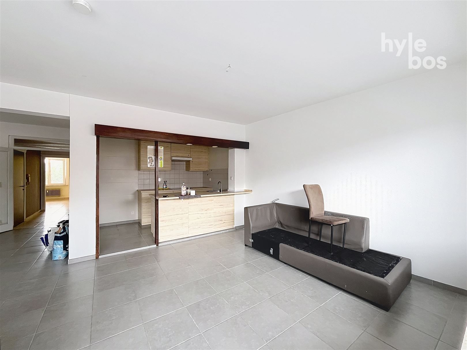 Centraal gelegen, instapklaar 2 slaapkamer appartement foto 5