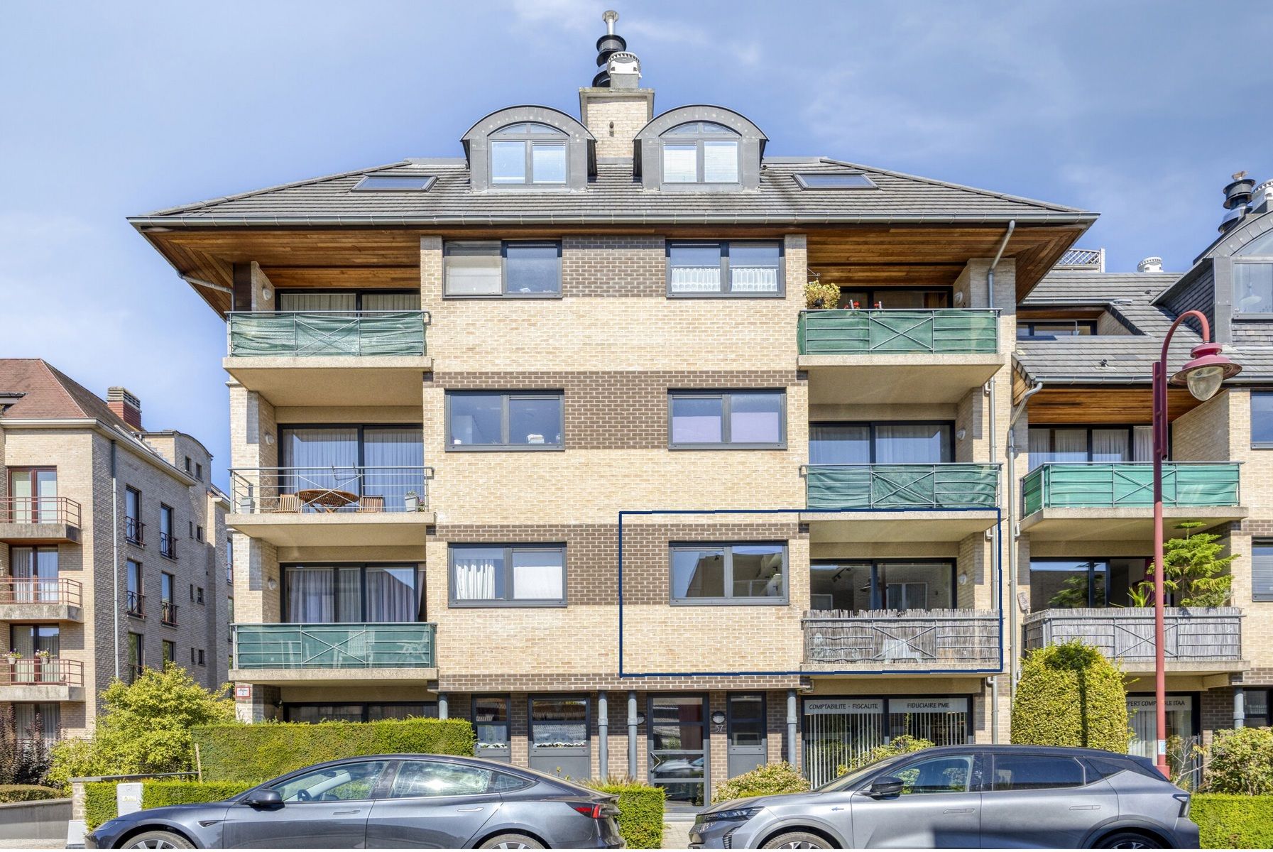 Instapklaar appartement met 2 slaapkamers, aangenaam terras foto 2