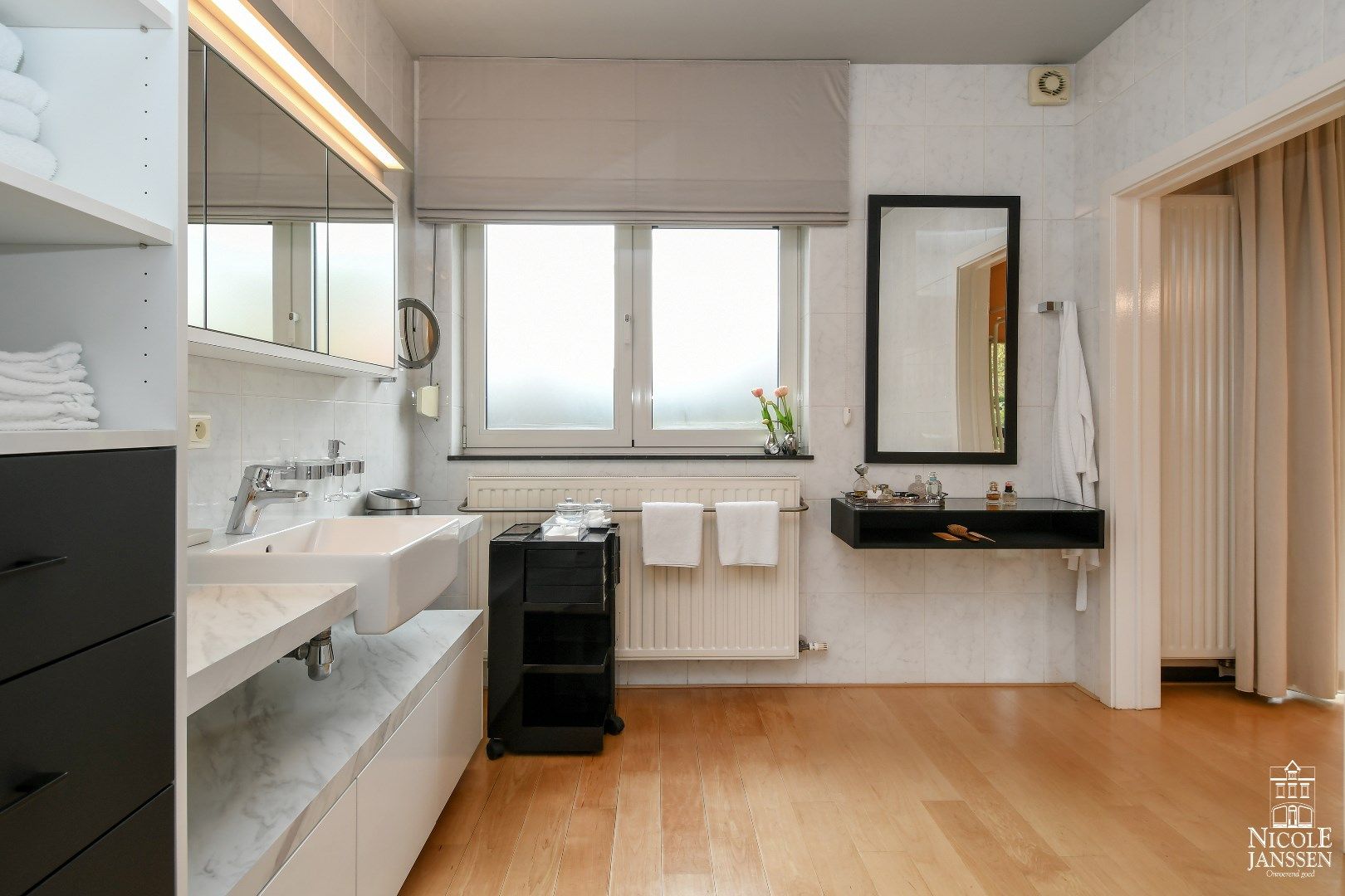 Gelijkvloers luxe-appartement met 3 ruime terrassen en garagebox foto 21