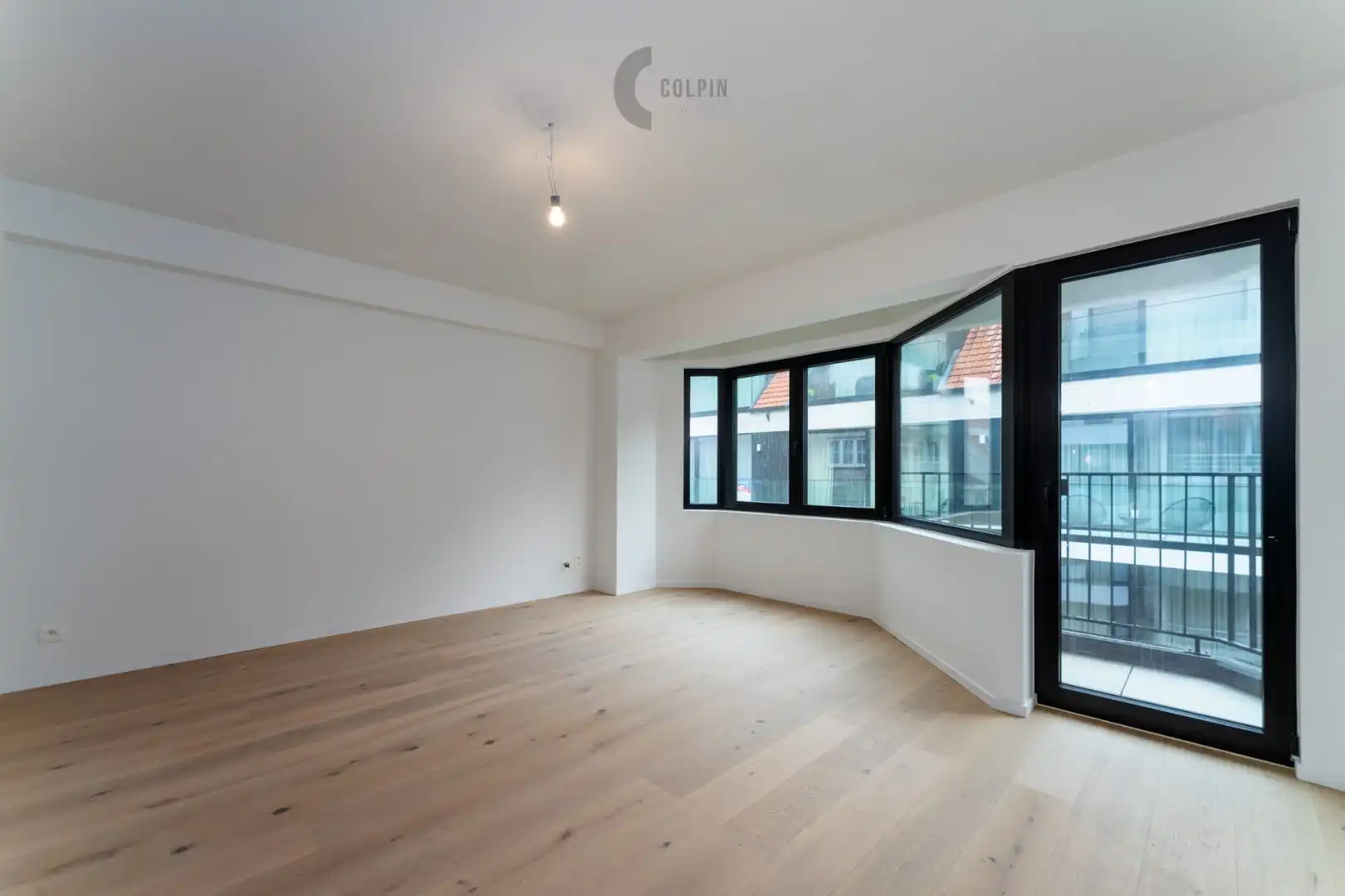 Instapklaar appartement vlakbij de Zeedijk van Knokke-Heist foto 2