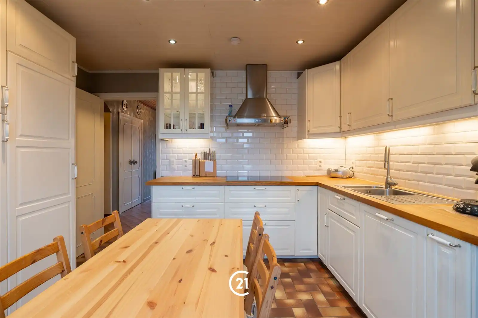 Villa bungalow met 3 slaapkamers, tuin en weide op +/-40are foto 12