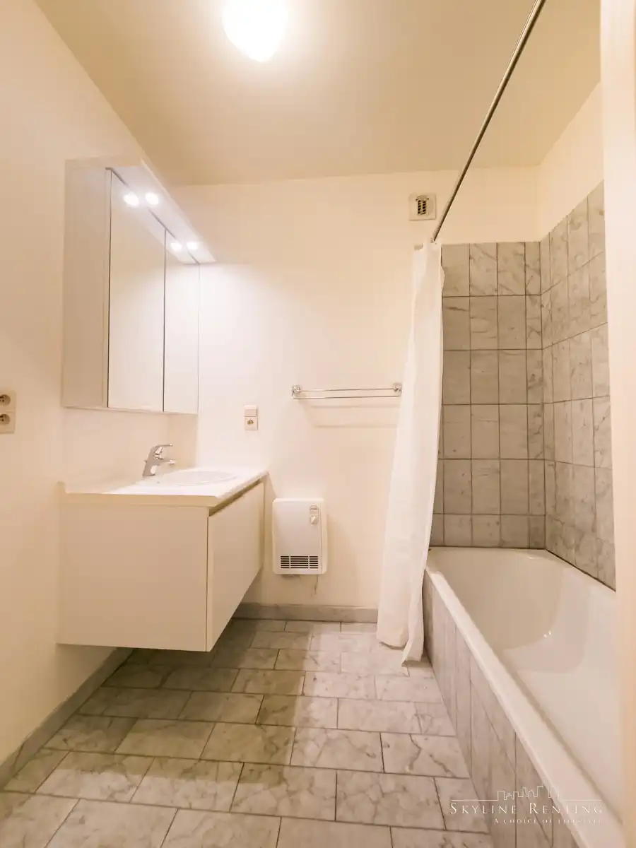 2 slaapkamer gemeubeld appartement met 2 terrassen foto 10