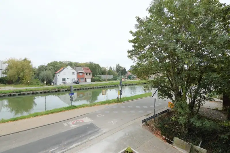 Appartement aan vaart Mechelen foto 14