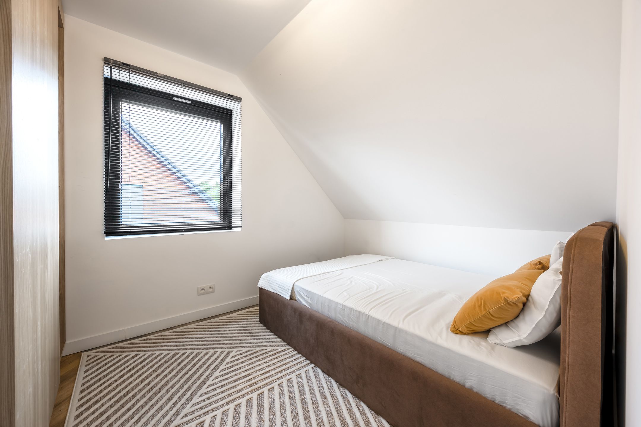 Instapklare BEN-woning met topafwerking in hartje Schilde foto 23