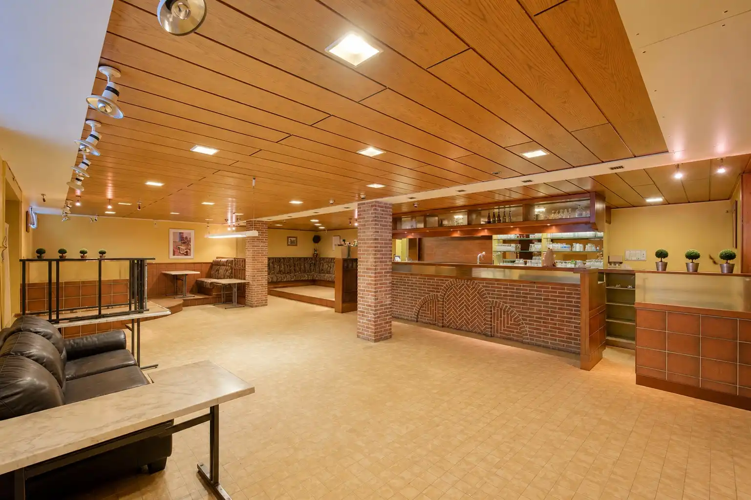 Lichtervelde - Ruim multifunctioneel pand op toplocatie! foto 14