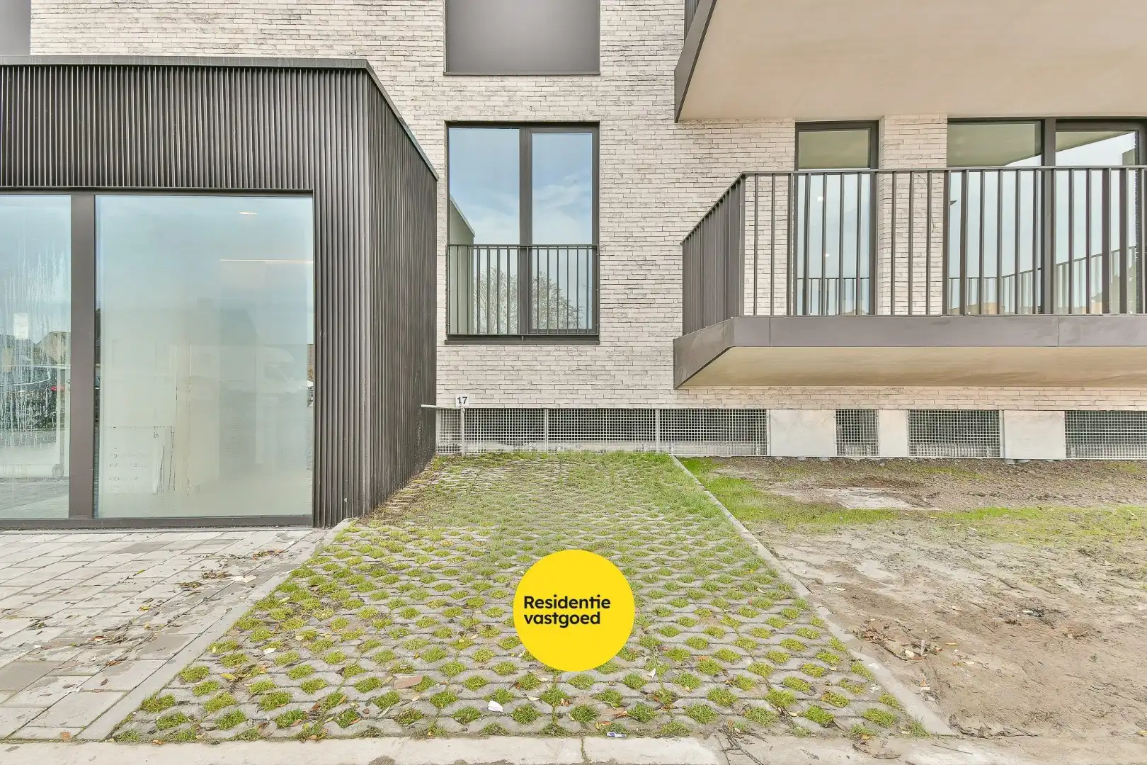 Nieuwbouw appartement met één slaapkamer en garage te huur in Oudenburg  foto 15