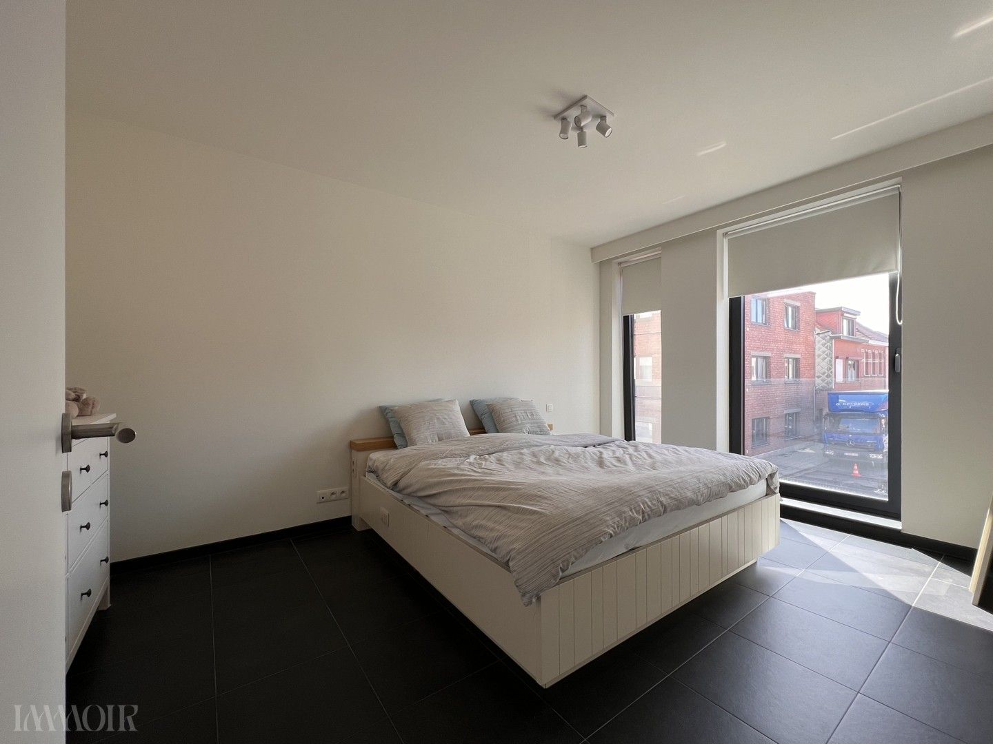 Modern en lichtrijk appartement in Schoten. foto 16