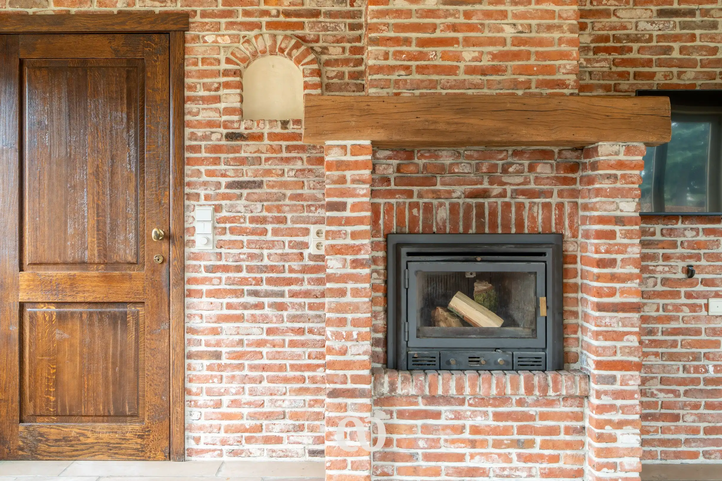 Karaktervolle en ruime woning met 3 slaapkamers en garage nabij het centrum van Oudenaarde foto 5