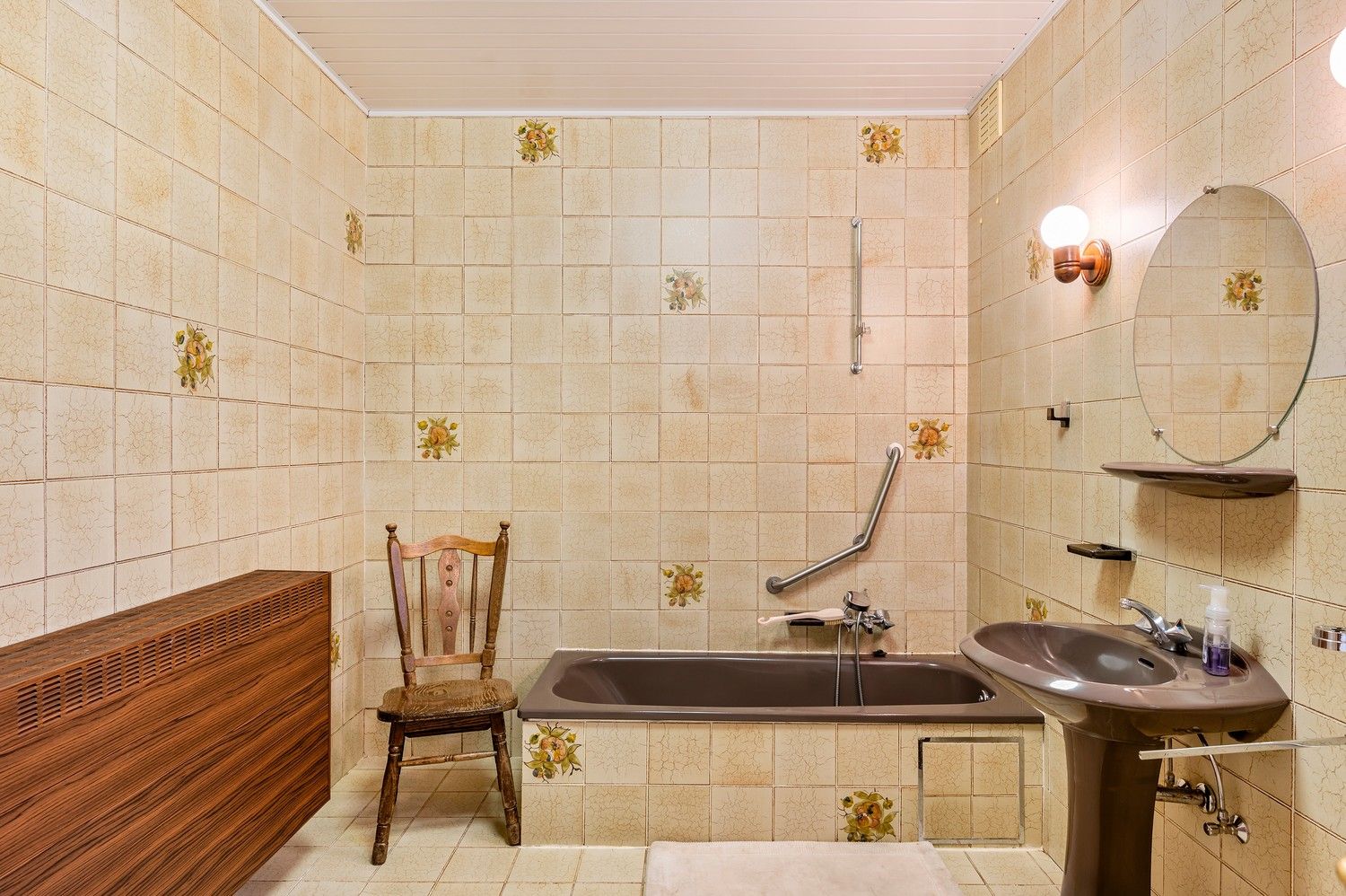 PRACHTIGE OP TE FRISSEN WONING OP EEN RUSTIGE LOCATIE foto 13