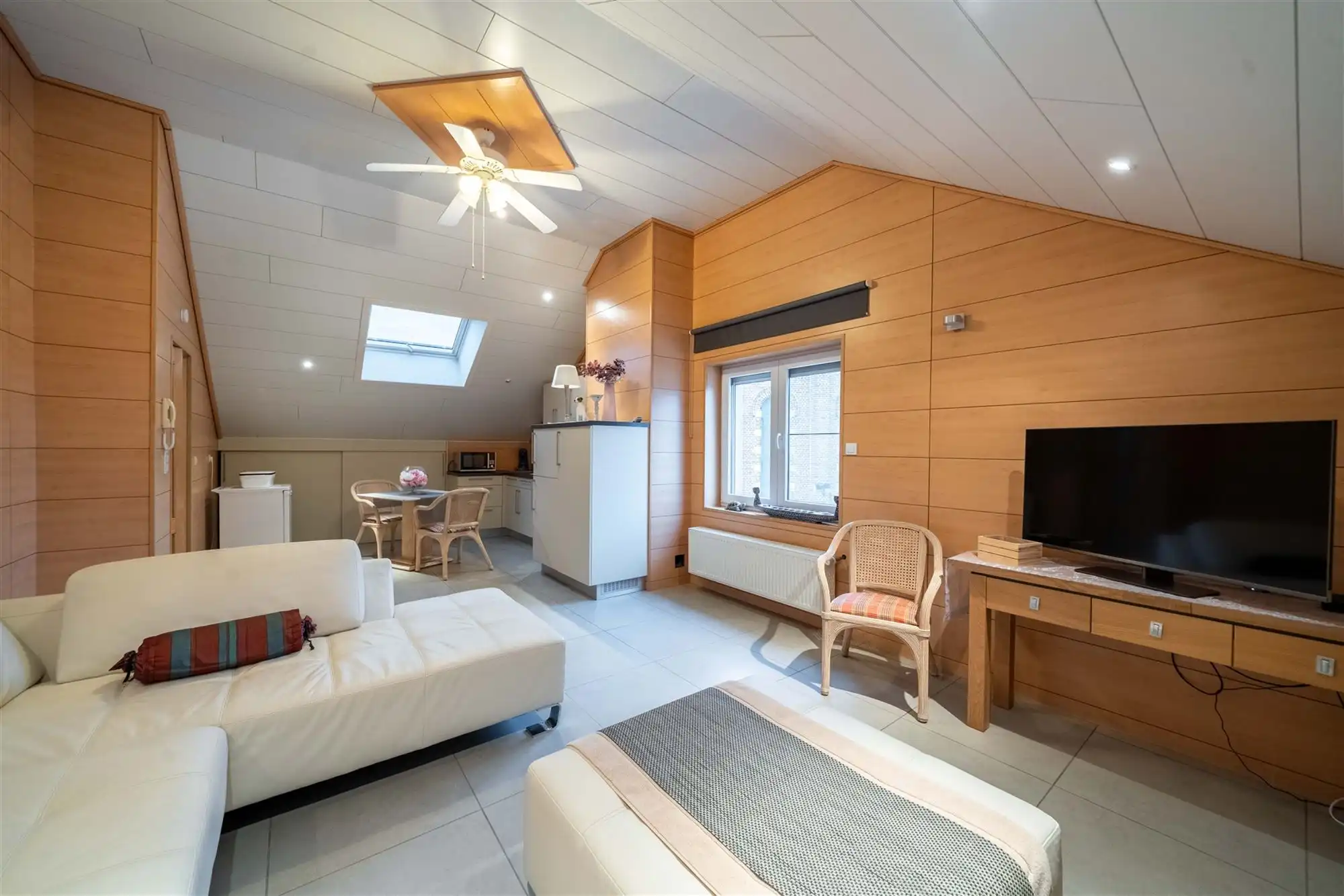 Prachtig handelspand met zaal en ruim appartement te koop! foto 40