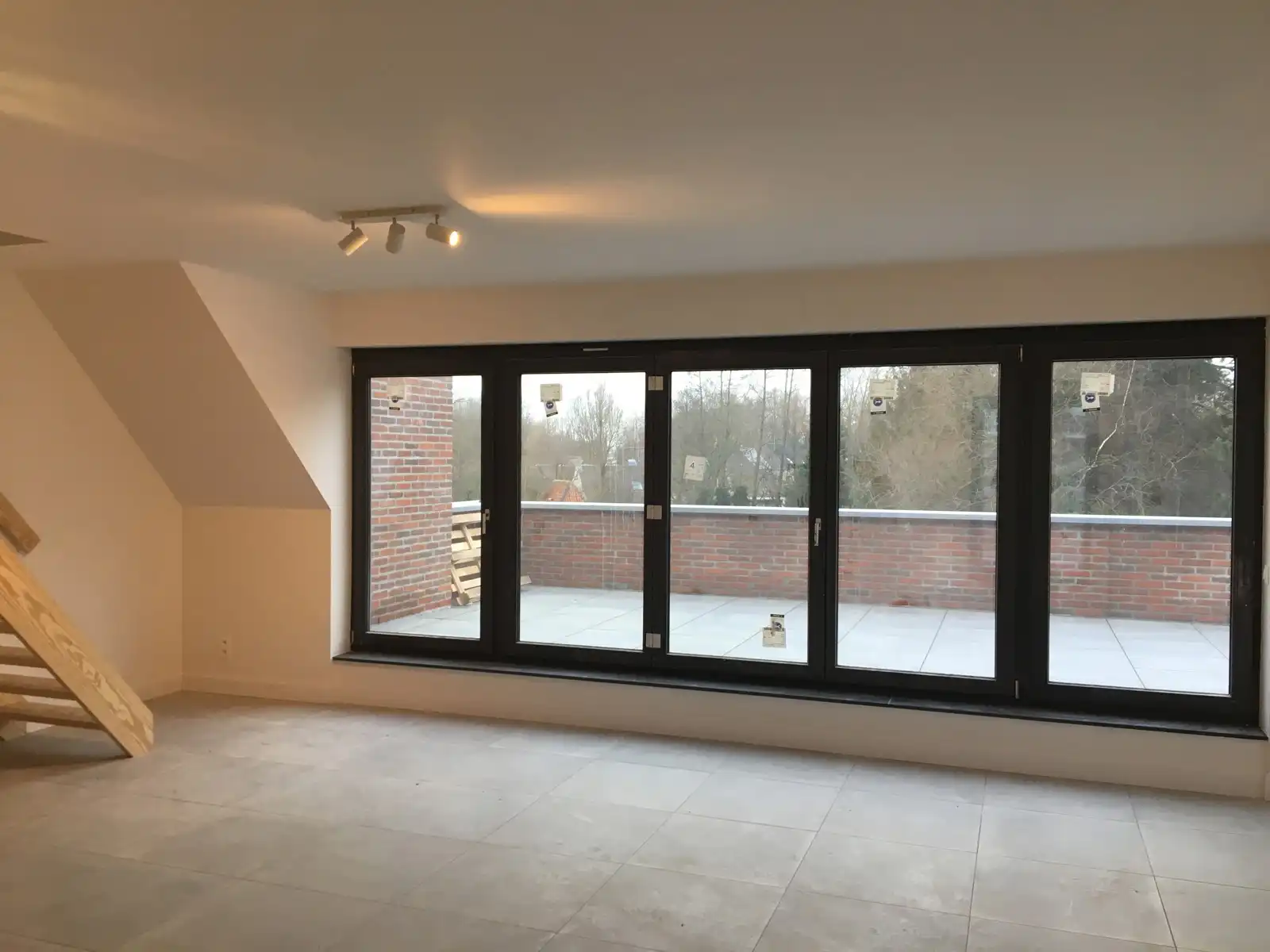 Duplex appartement met 2 terrassen nabij centrum Hoogstraten. foto 4