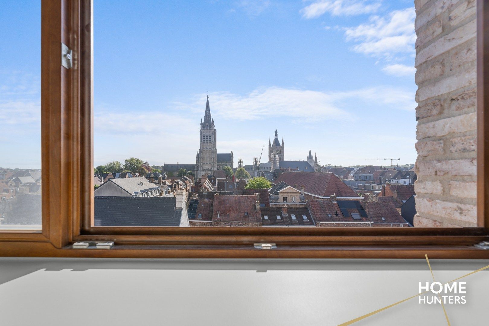 Luxueus appartement met zonnig terras in het hart van het historische stadscentrum van Ieper foto 12