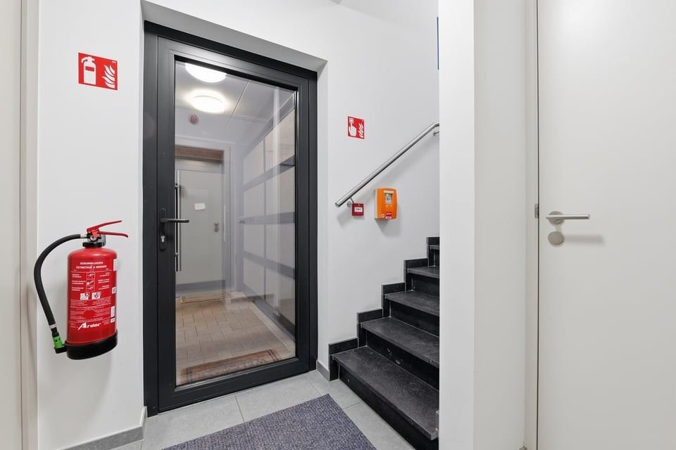 PENTHOUSE MET UNIEK DAKTERRAS, SAUNA EN STAANPLAATS IN HARTJE SINT-TRUIDEN foto 32