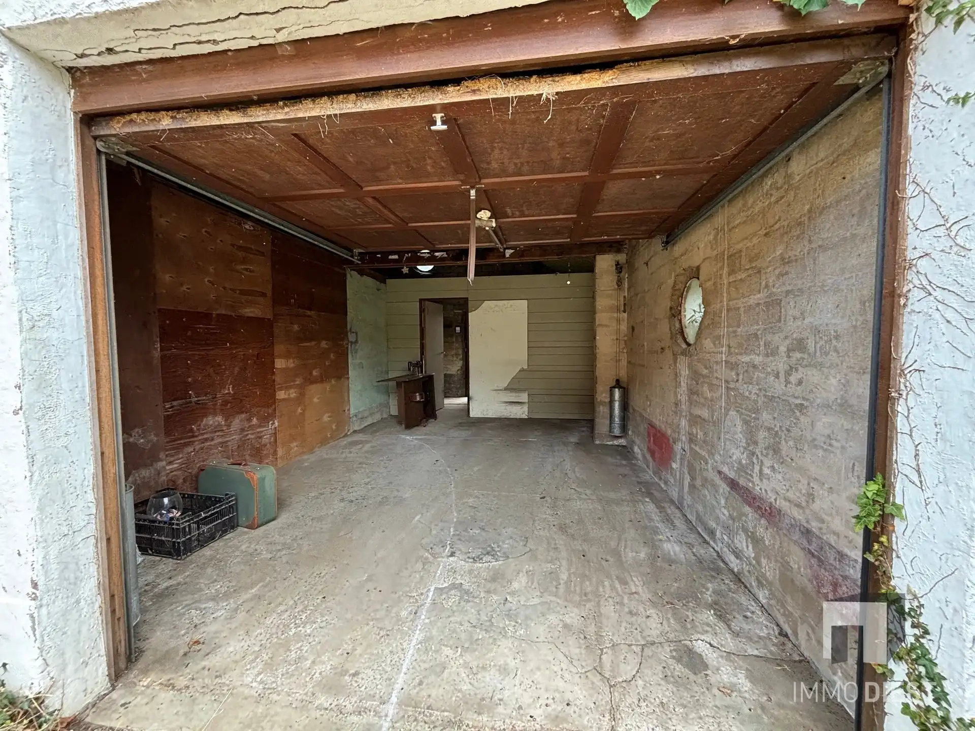 Te koop: Te renoveren vrijstaande woning met 3 slaapkamers en ruime garage  foto 31