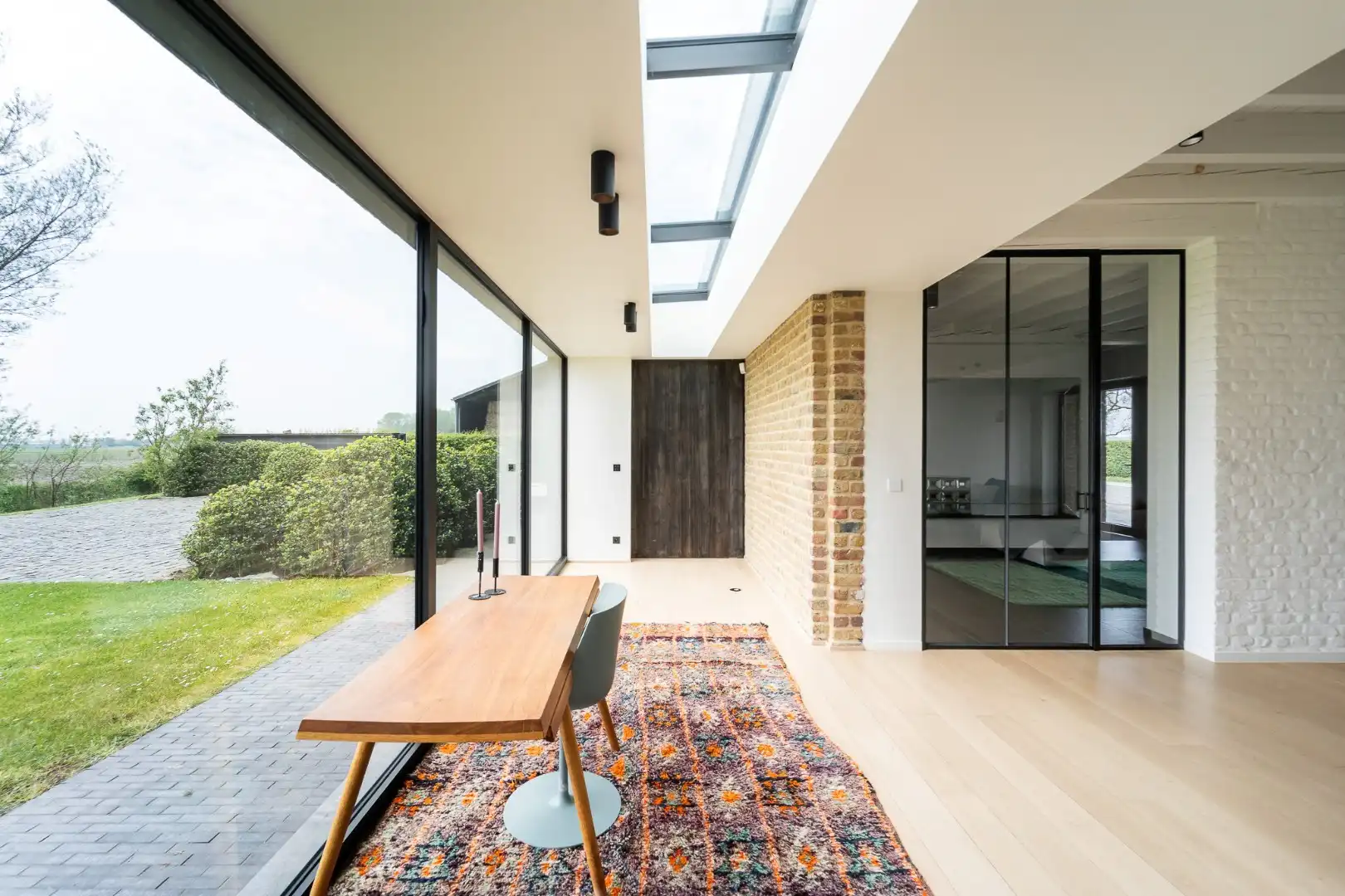 Prachtig gerenoveerde hoeve met panoramisch zicht over de polders foto 14