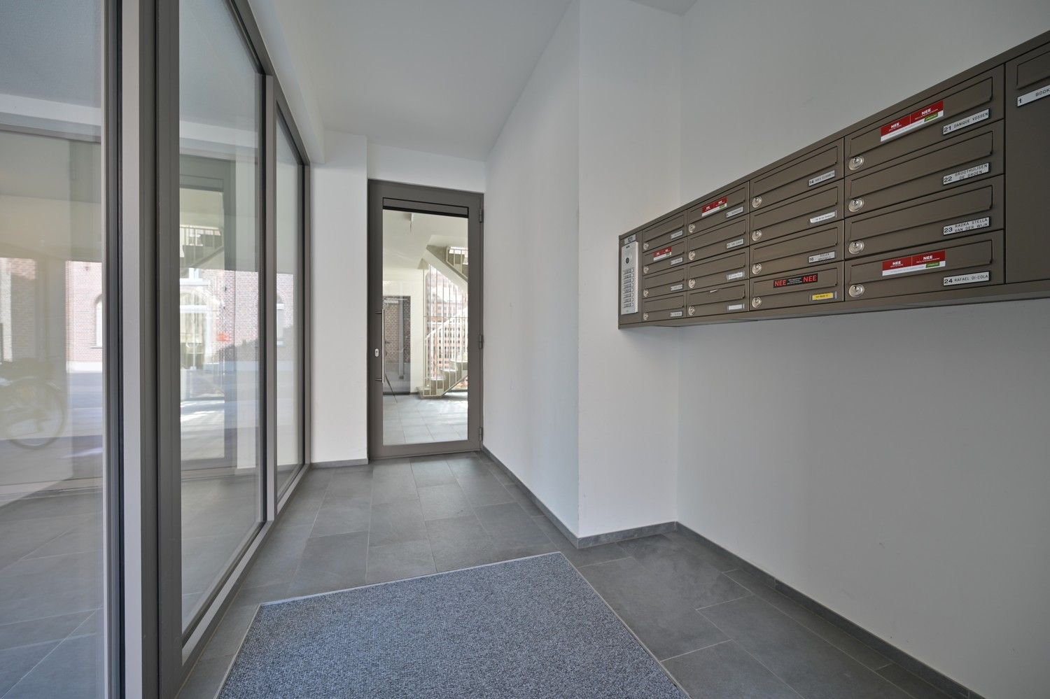 Gelijkvloers appartement met 2 slaapkamers en privétuin in het centrum van Lanaken. foto 20