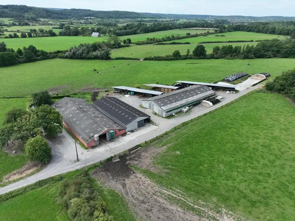 Hoofdfoto van de publicatie: Landbouwbedrijf te Wallonië