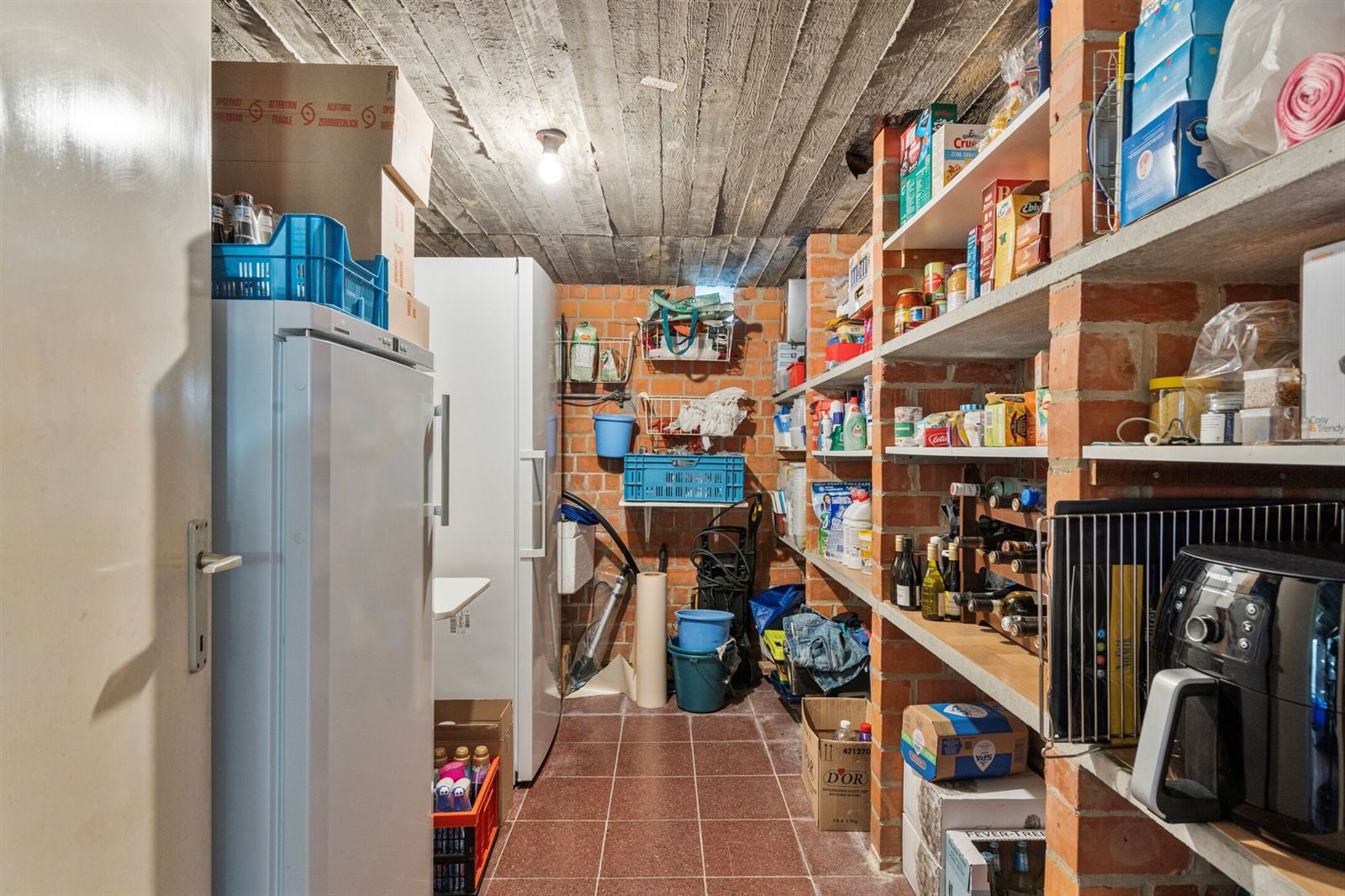 Ruime 3 gevel met 4 slaapkamers foto 23