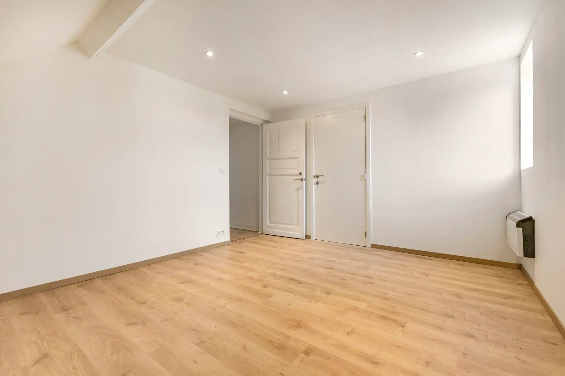Karaktervolle herenwoning MET RUIM ATELIER en prachtige tuin foto 28