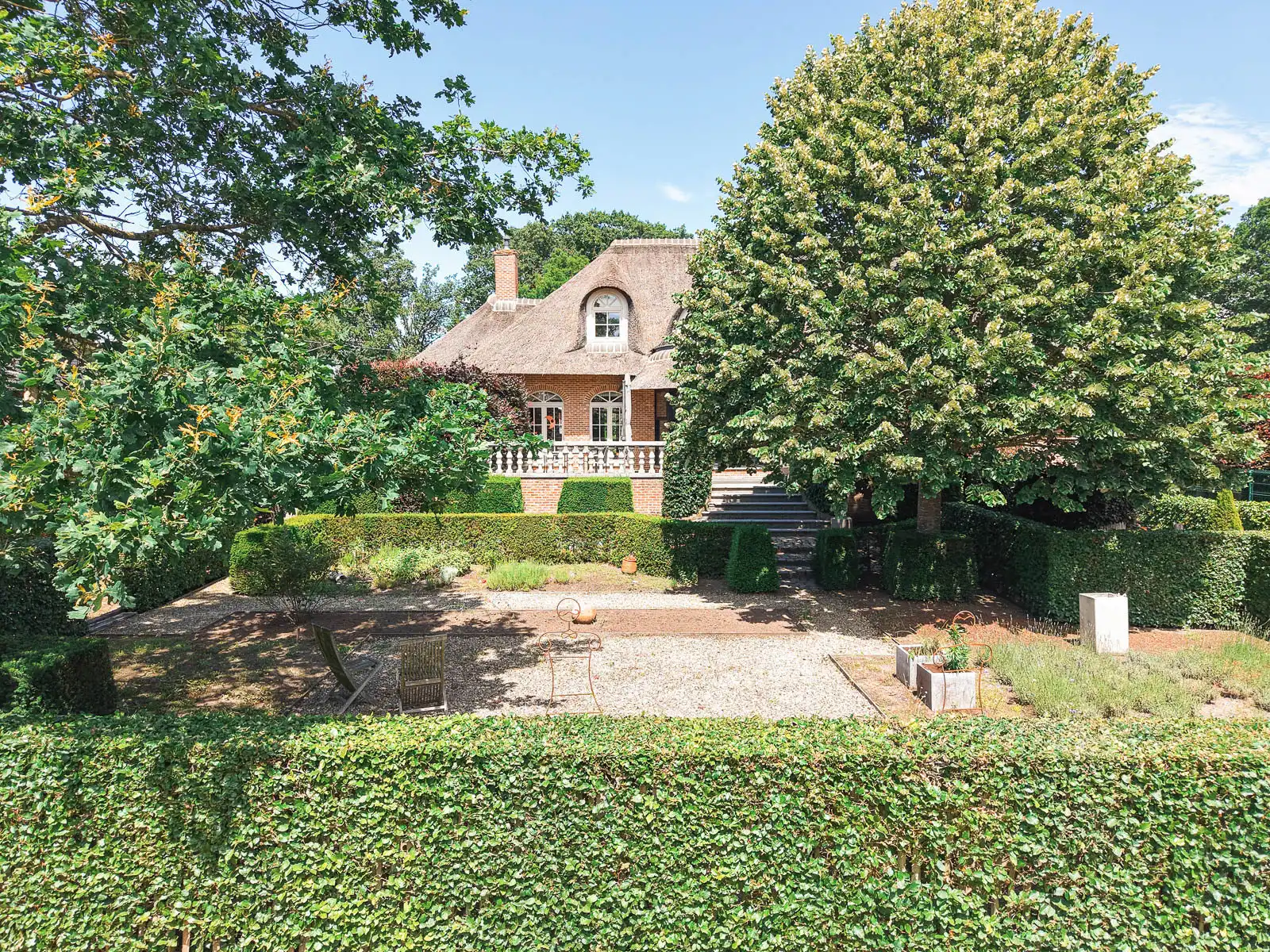 Indrukwekkende villa met prachtige tuin in Tremelo foto 4