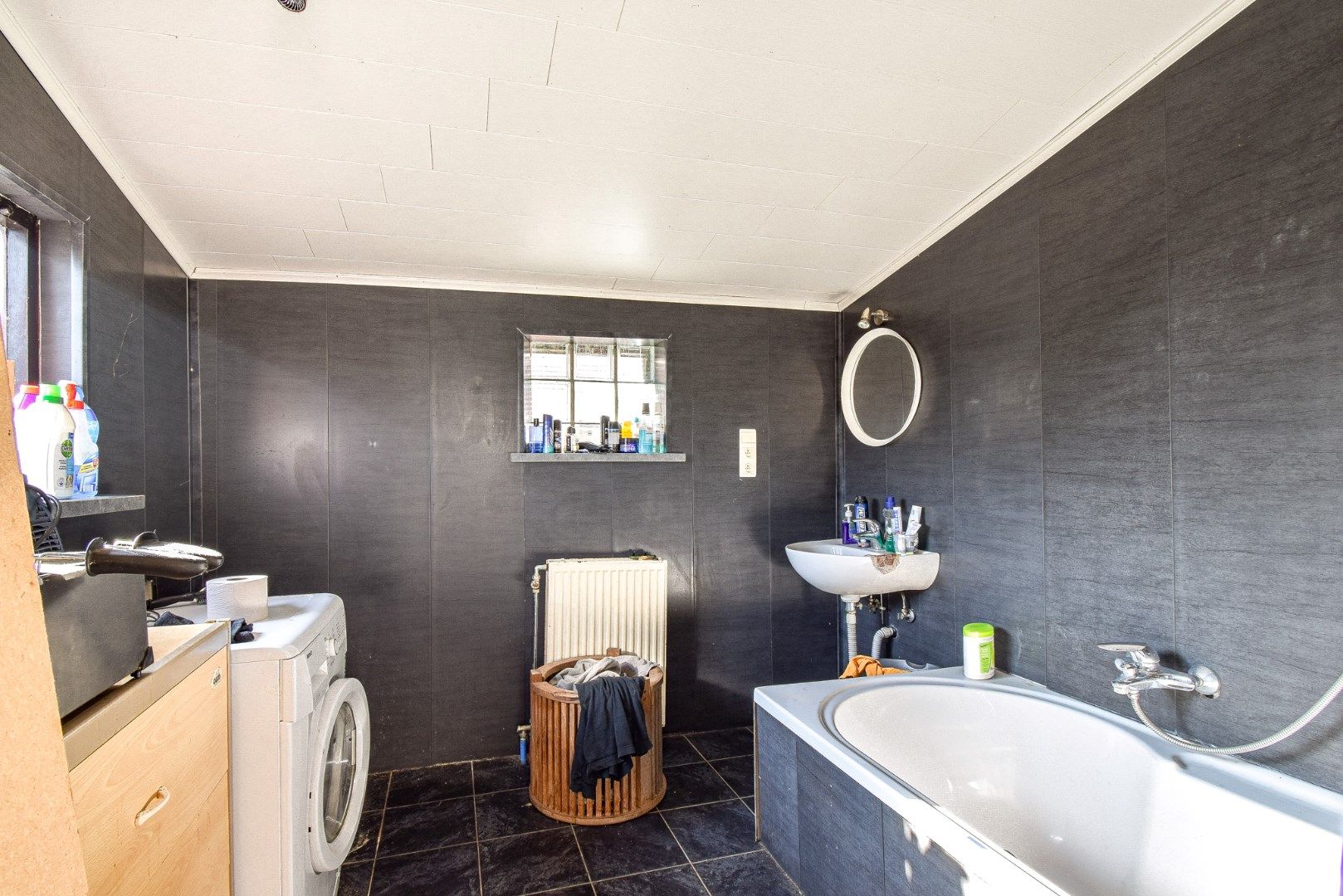 Centraal gelegen woning met tuin te Koekelare foto 7