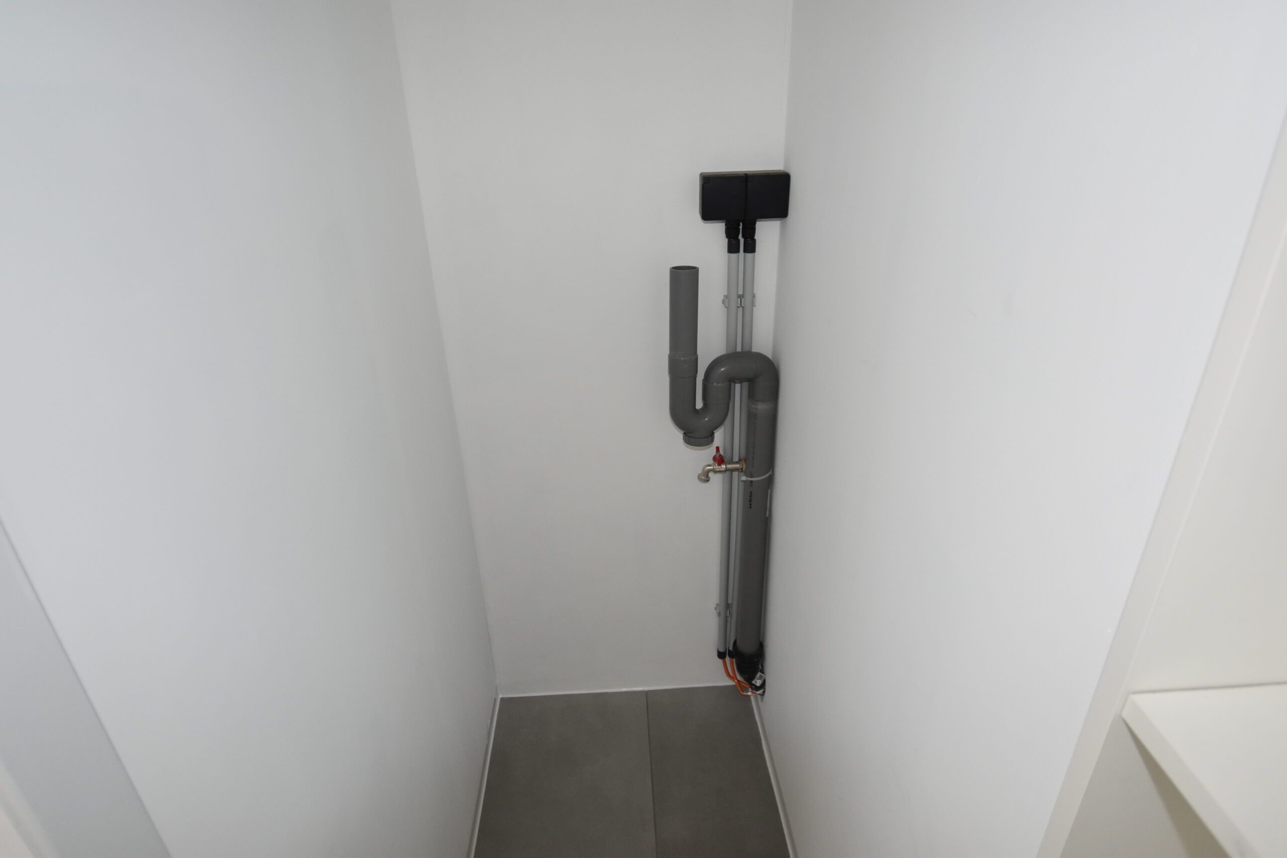 Instapklaar, gerenoveerd appartement met 2 slaapkamers en garage – Nieuwkerken-Waas foto 12