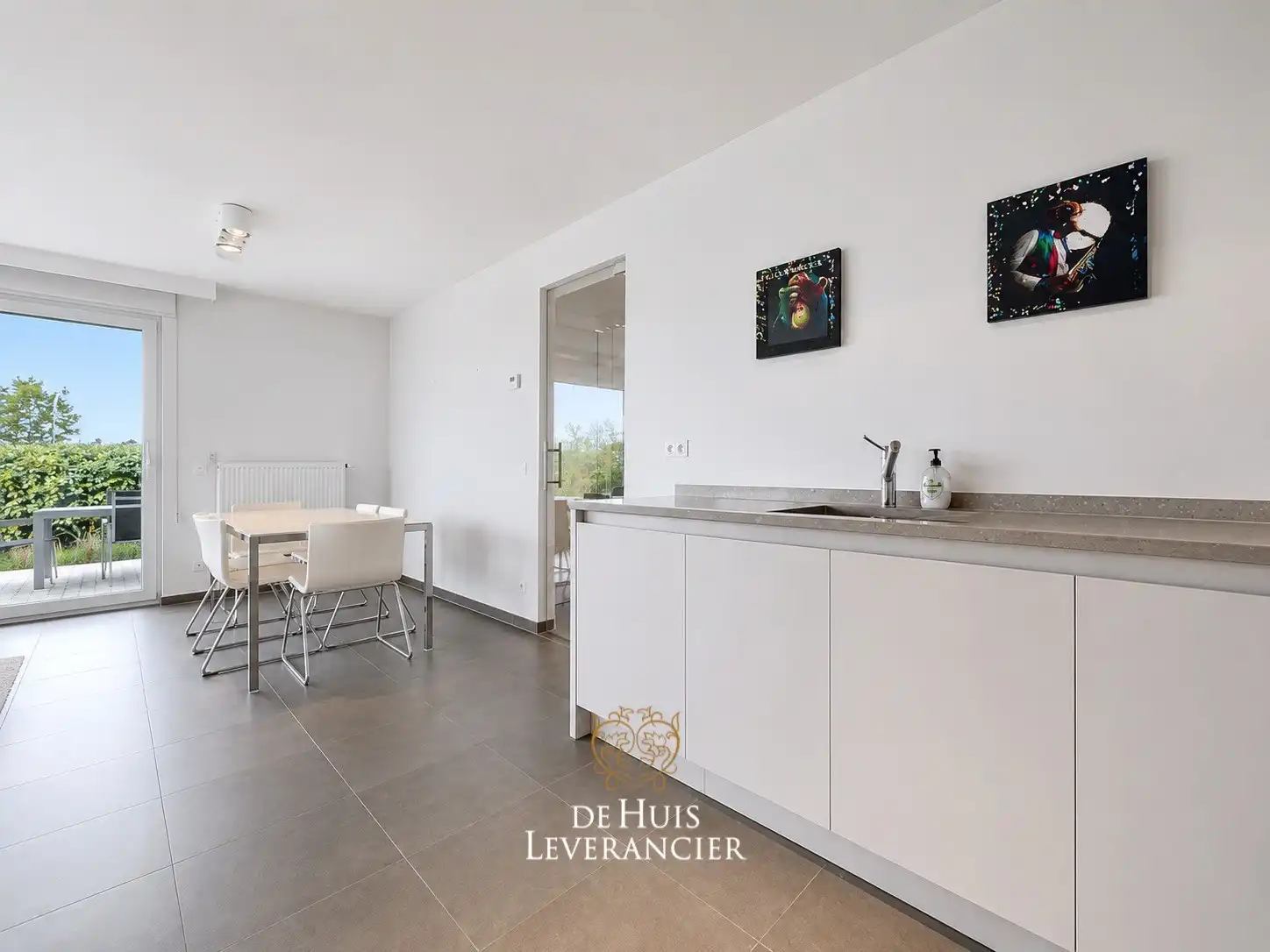 Exclusief wonen tussen de duinen – instapklaar hoekappartement met uitzonderlijk groen zonneterras foto 2