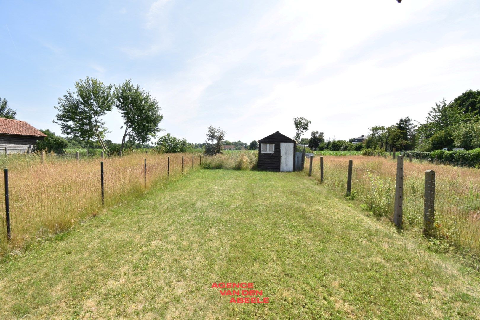 Te renoveren woning met 2 slaapkamers en fantastische tuin  foto 13