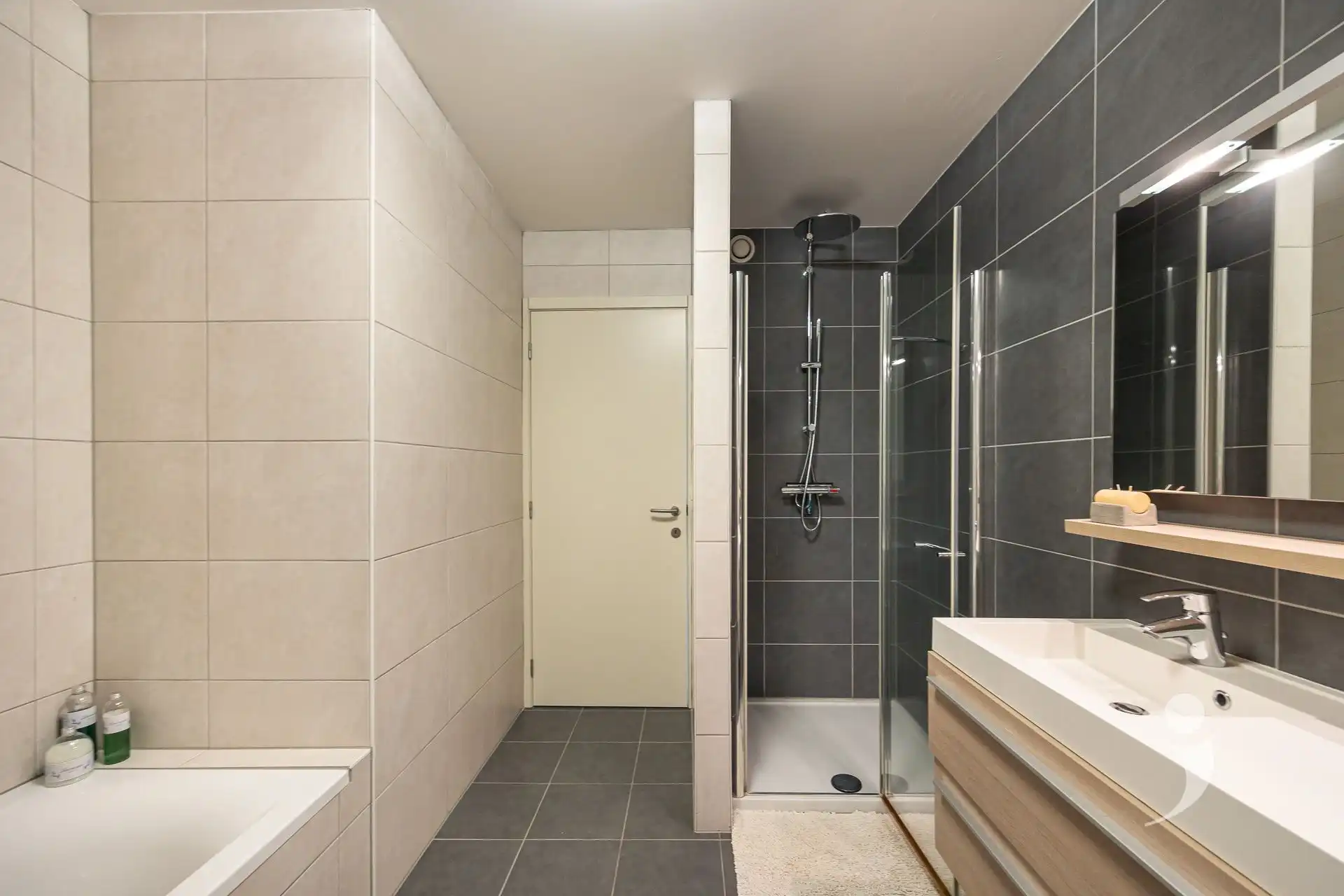 Luxueuze penthouse met ruim terras foto 11