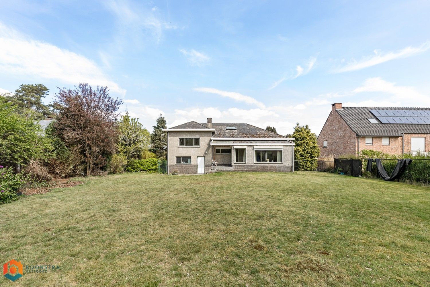 Te renoveren woning met 3 slpkrs op een ruim perceel foto 14