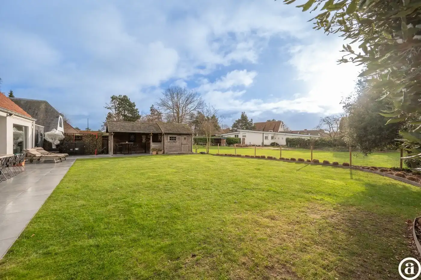 Charmante villa met zonnige tuin, op fietsafstand van het centrum en de zee foto 20