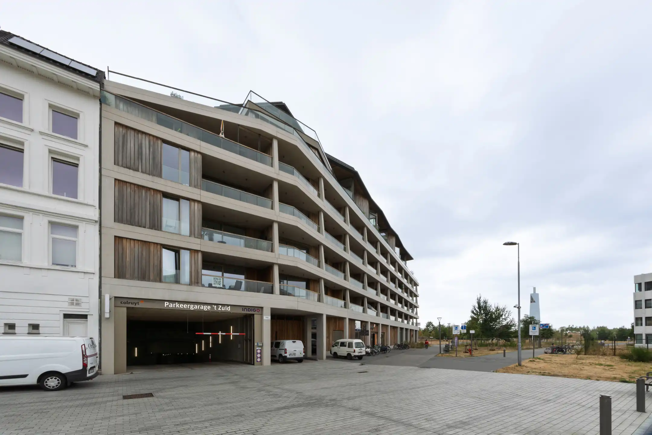 ANTWERPEN NIEUW-ZUID - Twee-slaapkamerappartement met terras foto 9