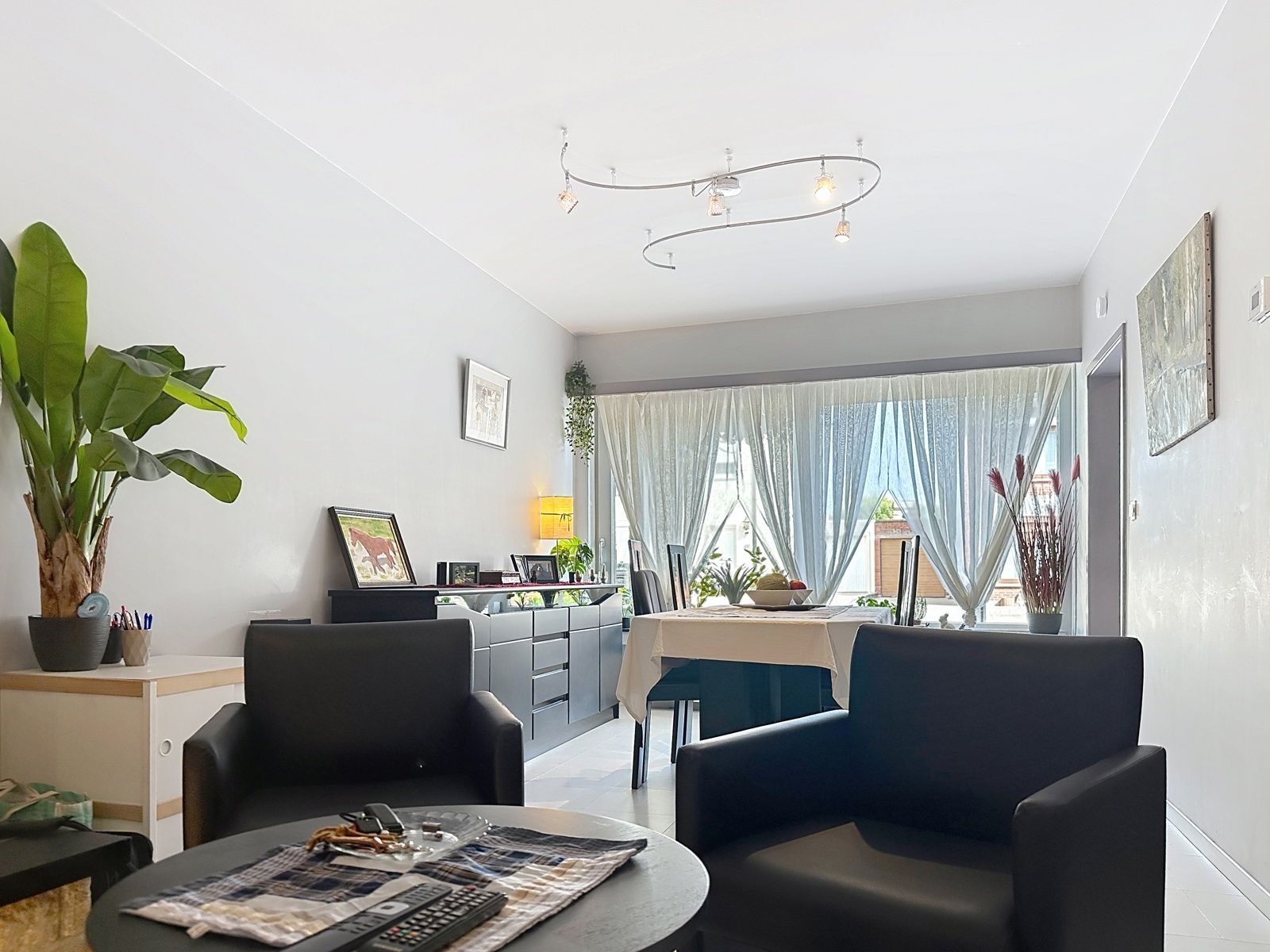 Gelijkvloersappartement met tuin en garagebox in rustige woonwijk te Schelle foto 3