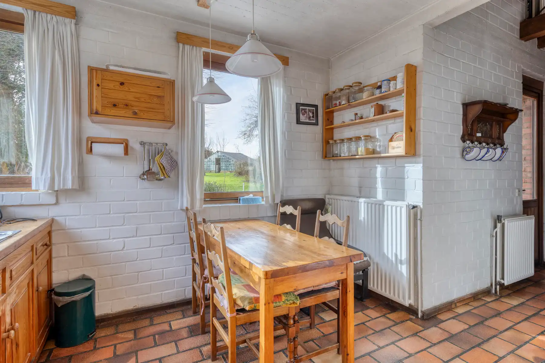 Villa met 5 slaapkamers, tuin en dubbele garage foto 11