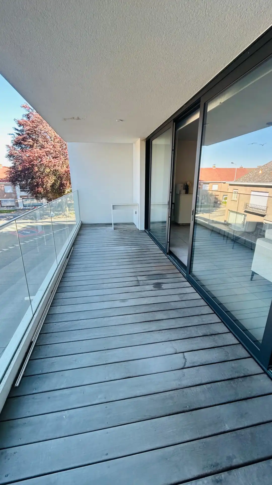 Ruim en verzorgd appartement met terras en autostaanplaats in residentie De Beuk foto 7