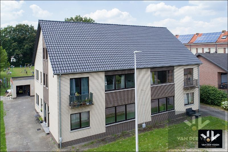 Op te frissen en ruim 2-SLPKAPP op de 1e verdieping  (met uitbreidingsmogelijkheden op zolder) rustig en toch centraal gelegen in het centrum van de Halveweg in Zonhoven foto 15