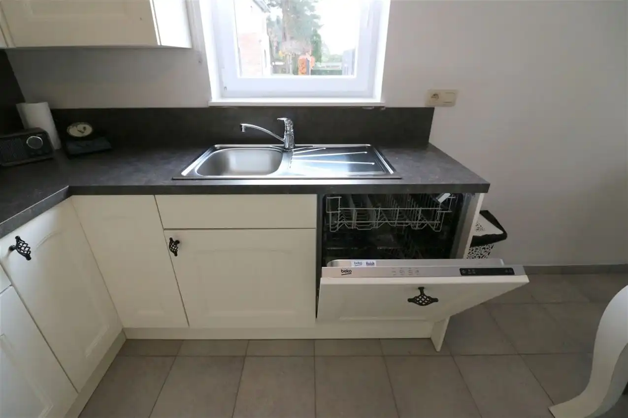 Bosrijk gelegen, vrijstaande woning met 2 slaapkamers foto 26
