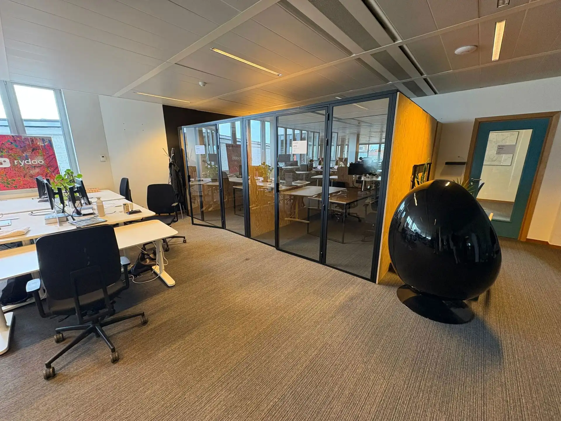 Kantoor 484,66 m²  in mooi statisch gebouw 3de verdieping foto 3
