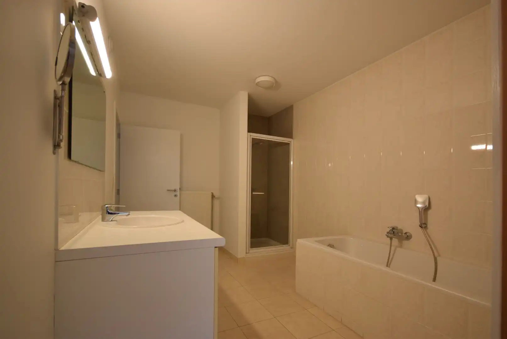 APPARTEMENT MET RUIM TERRAS EN GARAGE foto 9