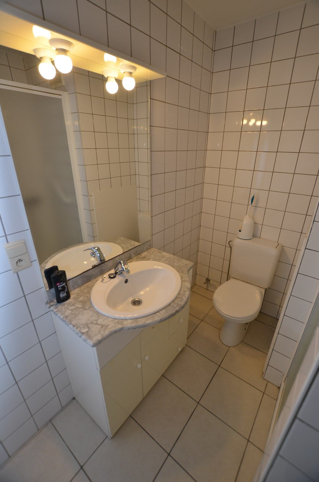 Goed onderhouden gelijkvloers appartement foto 6